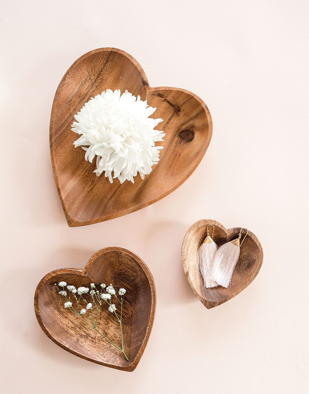 Acacia Wood Heart Trays | The little Market